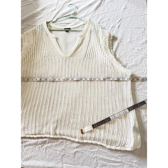 Torrid Women’s Plus Size 4 Ivory Knit Sleeveless Open Weave - Picture 4 of 7